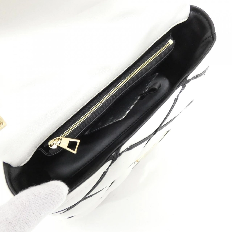 Túi đeo vai Louis Vuitton GO-14 MM M22890 609306