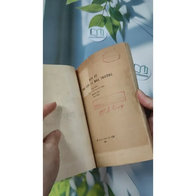 [XƯA] Bàn Về Thư Viện Và Nhà Trường (1986) - Văn Hải 775986