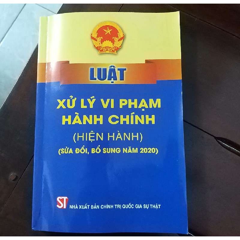 Sách Luật xử lý vi phạm hành chính bổ sung 2020 22664