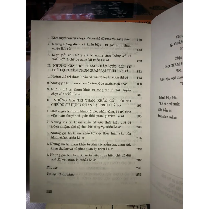 Chế độ quan lại triều Lê Sơ (1428 - 1527) và những giá trị tham khảo cho cải cách chế độ… 703632