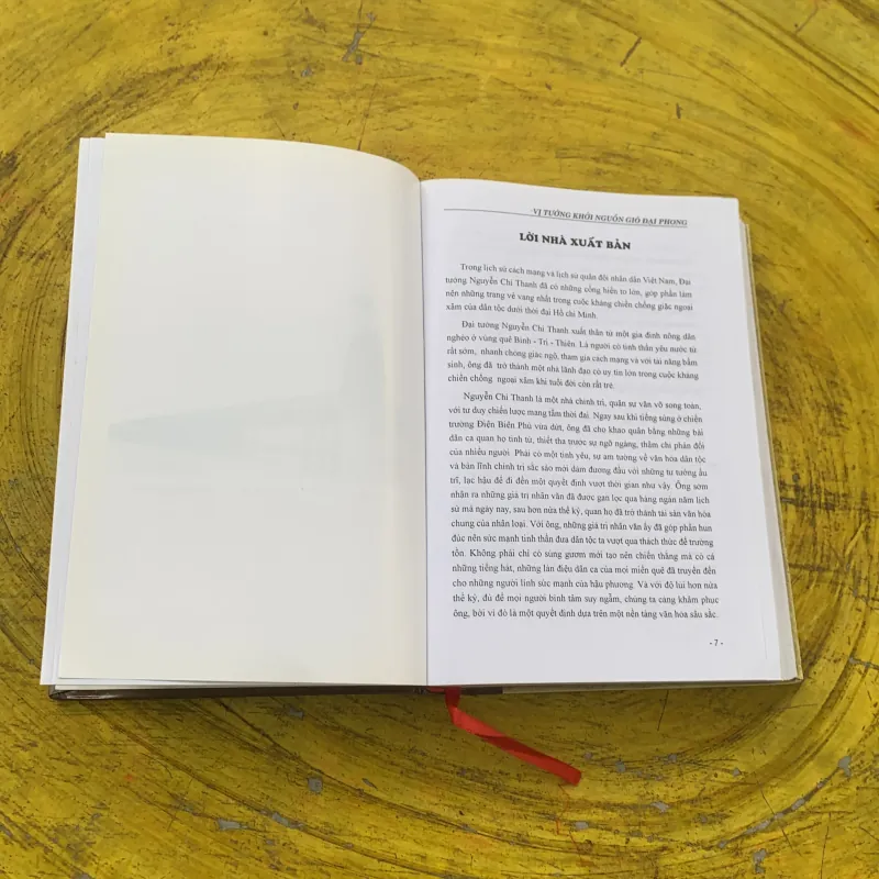  VỊ TƯỚNG KHỞI NGUỒN GIÓ ĐẠI PHONG NGUYỄN CHÍ THANH- nhiều tác giả 784176