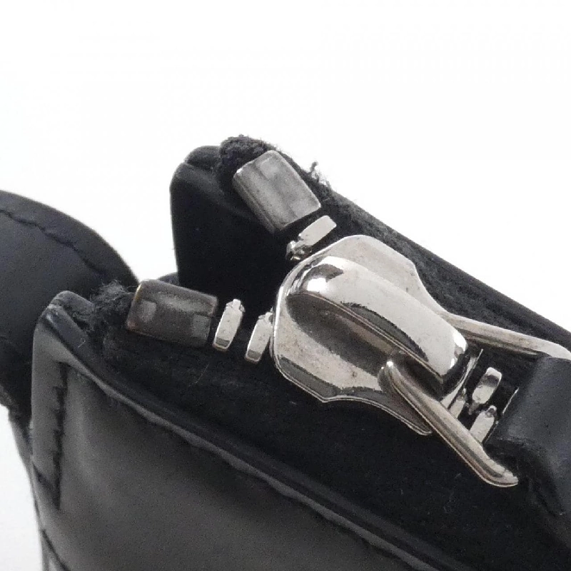 Túi đeo chéo NAVY CROSSBODY POUCH 639497 18D1N của Balenciaga - Hàng hiệu Chính hãng 766216