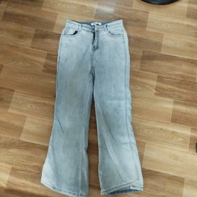 Quần ống loe cho các nàng  563268