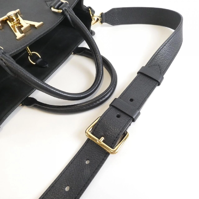 Túi xách Louis Vuitton Lock & Go M22311 - Hàng hiệu Chính hãng 772116