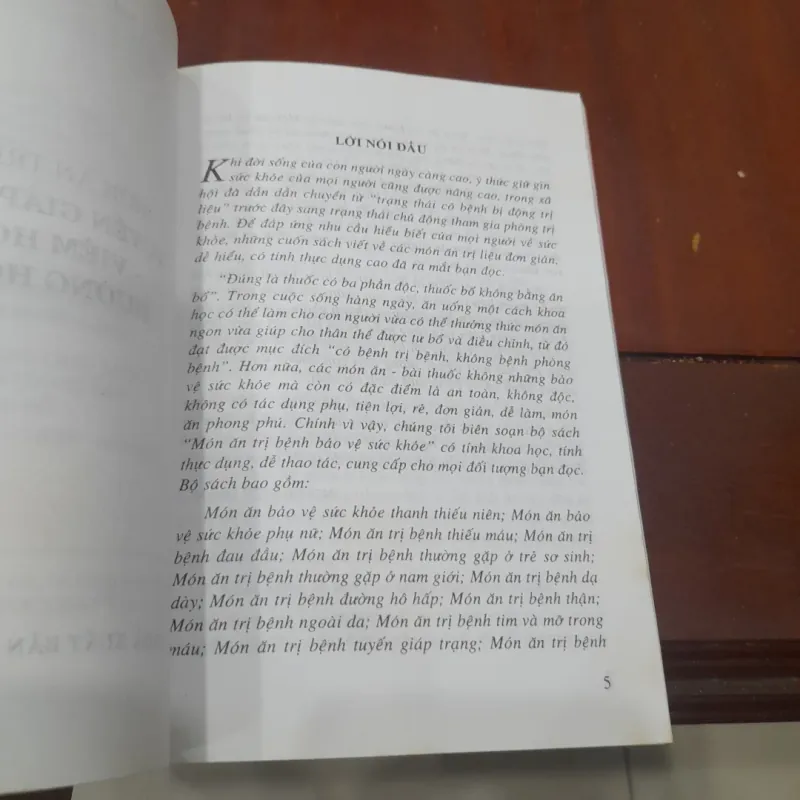 Món ăn trị bệnh tuyến giáp trạng, viêm họng, đường hô hấp 926896