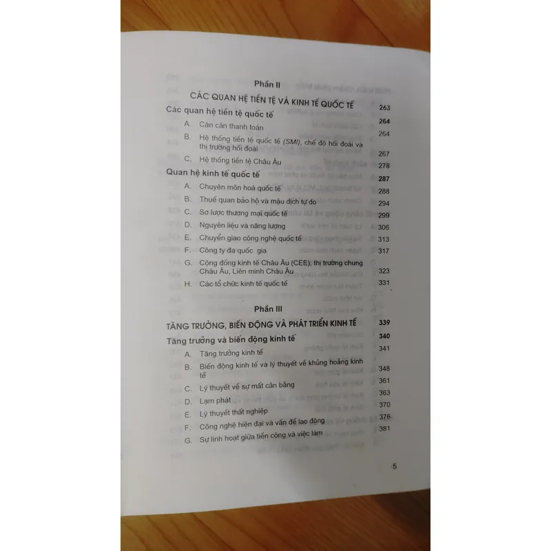 BÁCH  KHOA KINH TẾ HỌC  698395