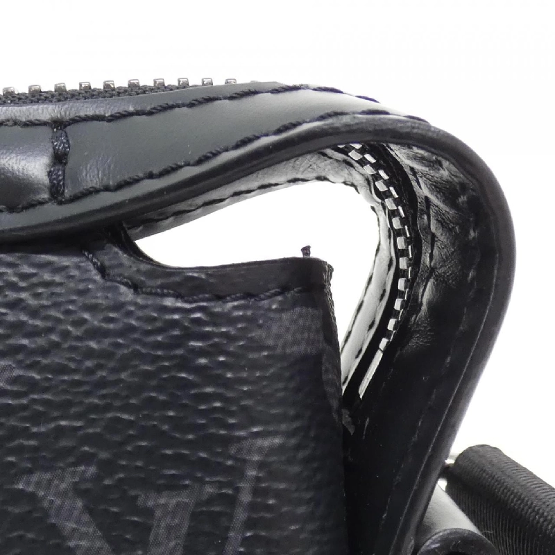 Túi đeo chéo Louis Vuitton Monogram Eclipse Odyssey PM M44223 613388