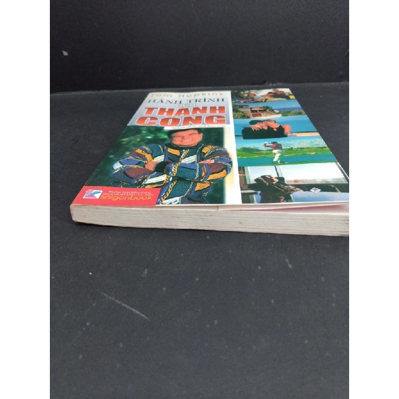 Hành trình đến thành công mới 70% ố vàng có chữ ký trang đầu cong sách 2006 HCM2811 Tom Hopkins KỸ NĂNG 355825
