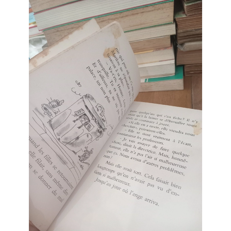 Un ange à la récré - Anne Fine 958342