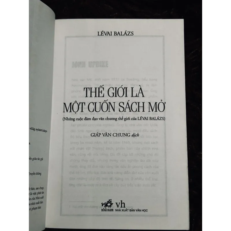 Thế giới là một cuốn sách mở 709320