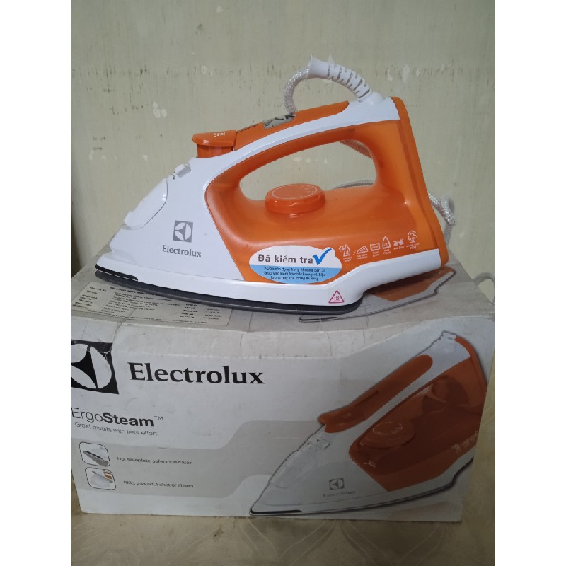 Bàn ủi hơi nước Electrolux Esi5113 59529