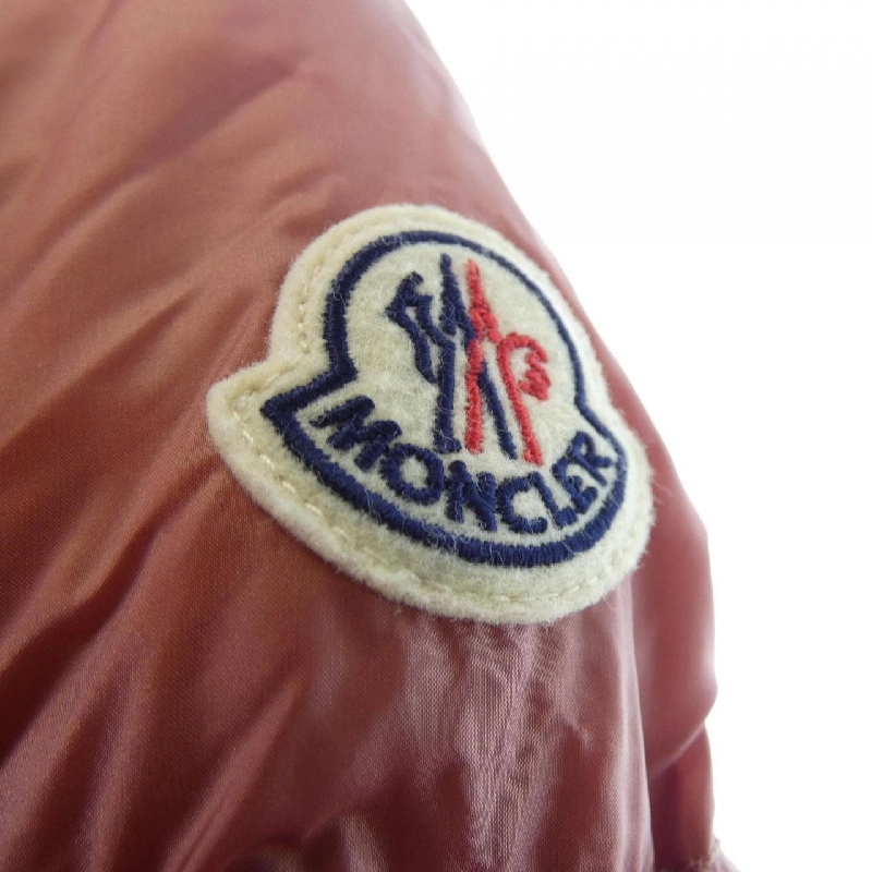Áo khoác lông vũ MONCLER 640176