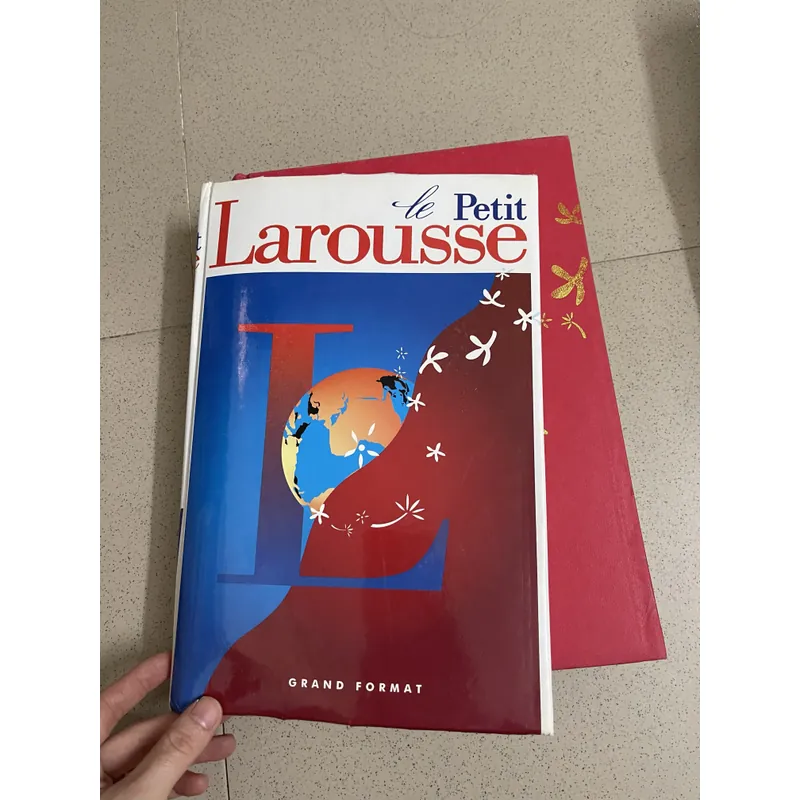 Từ điển Larousse (Pháp)  675184