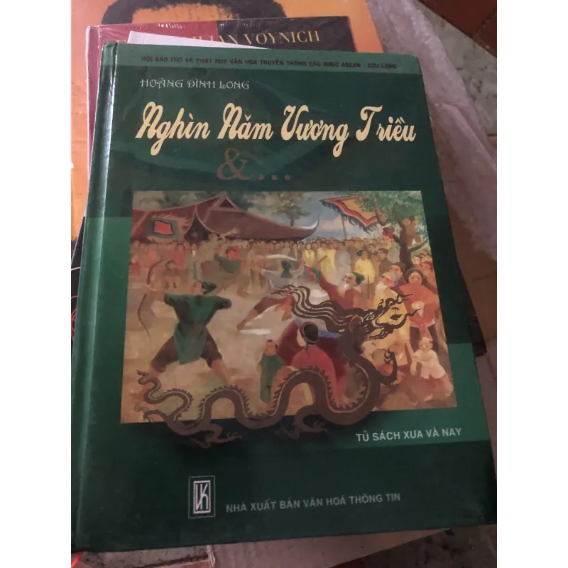 nghìn năm vương triều bìa cứng 993986