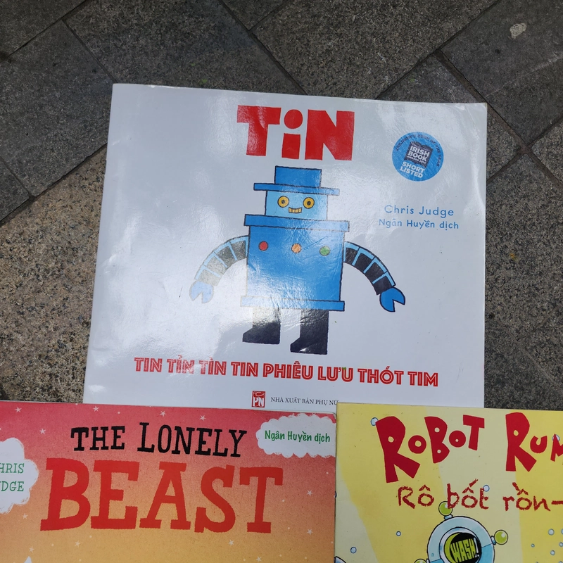 Combo 3 quyển Robot Rumpus, Tin và The lonely Beast 534558