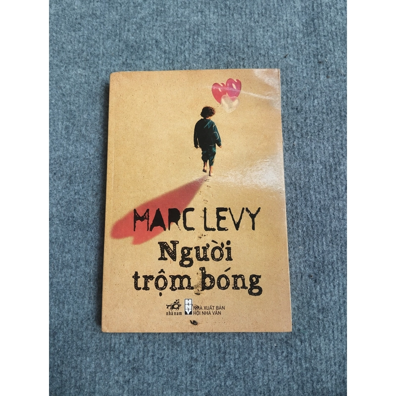 NGƯỜI TRỘM BÓNG - MARC LEVY 472256