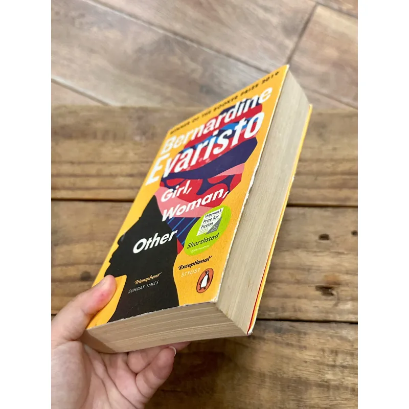 Girl, Woman, Other - Bernardine Evaristo 737126