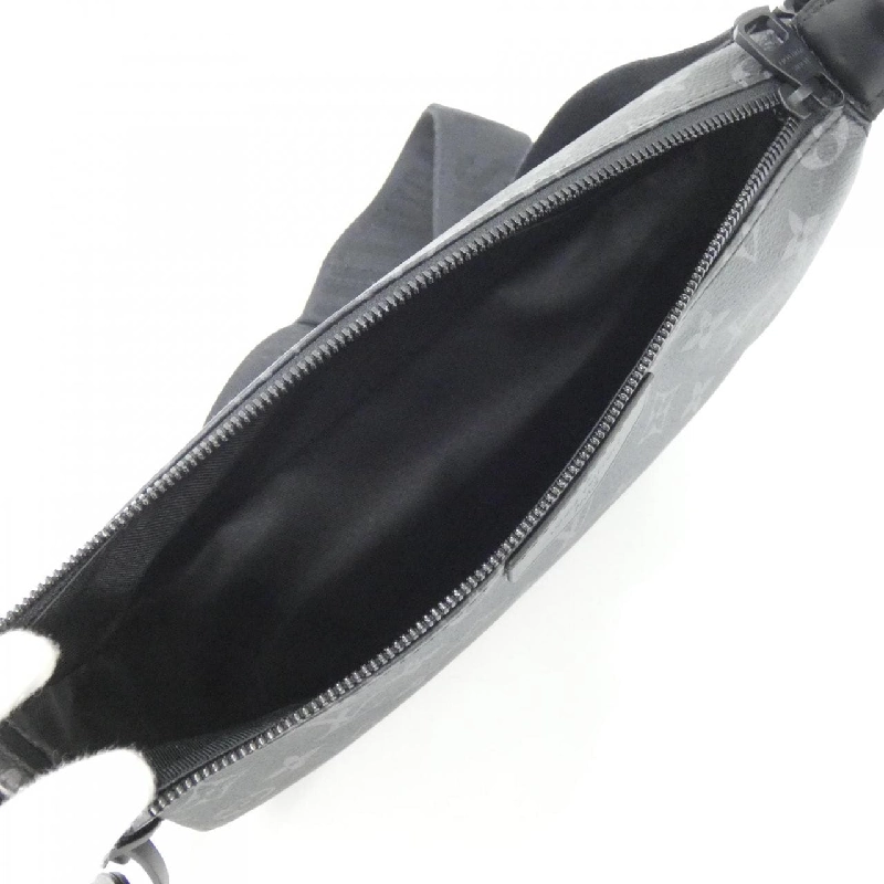 Túi xách Louis Vuitton Monogram Eclipse Pochette Accessoires XL M11741 - Hàng hiệu Chính hãng 767100