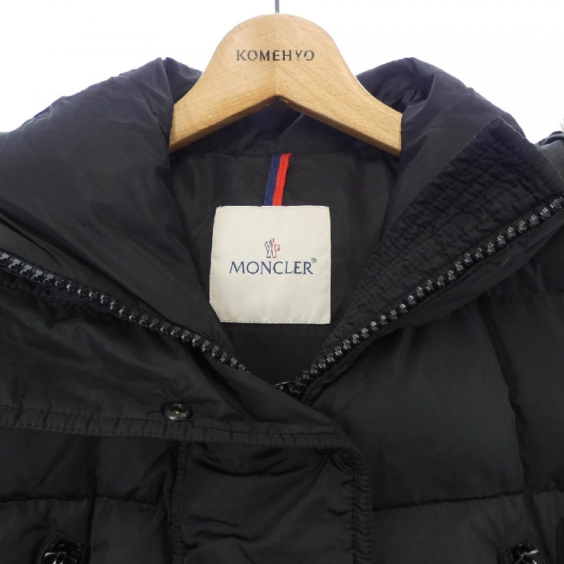 Áo khoác lông vũ MONCLER 642732