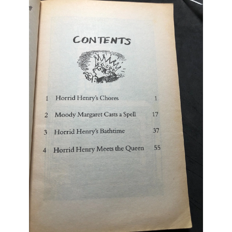 Horrid henry meets the queen mới 85% bẩn nhẹ Francesca Simon HPB1508 NGOẠI VĂN 222076