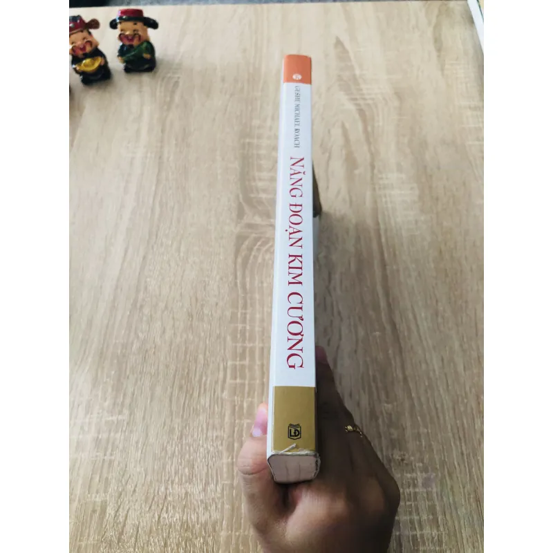 NĂNG ĐOẠN KIM CƯƠNG ÁP DỤNG GIÁO LÝ CỦA ĐỨC PHẬT VÀO QUẢN TRỊ DOANH NGHIỆP VÀ ĐỜI SỐNG  970582