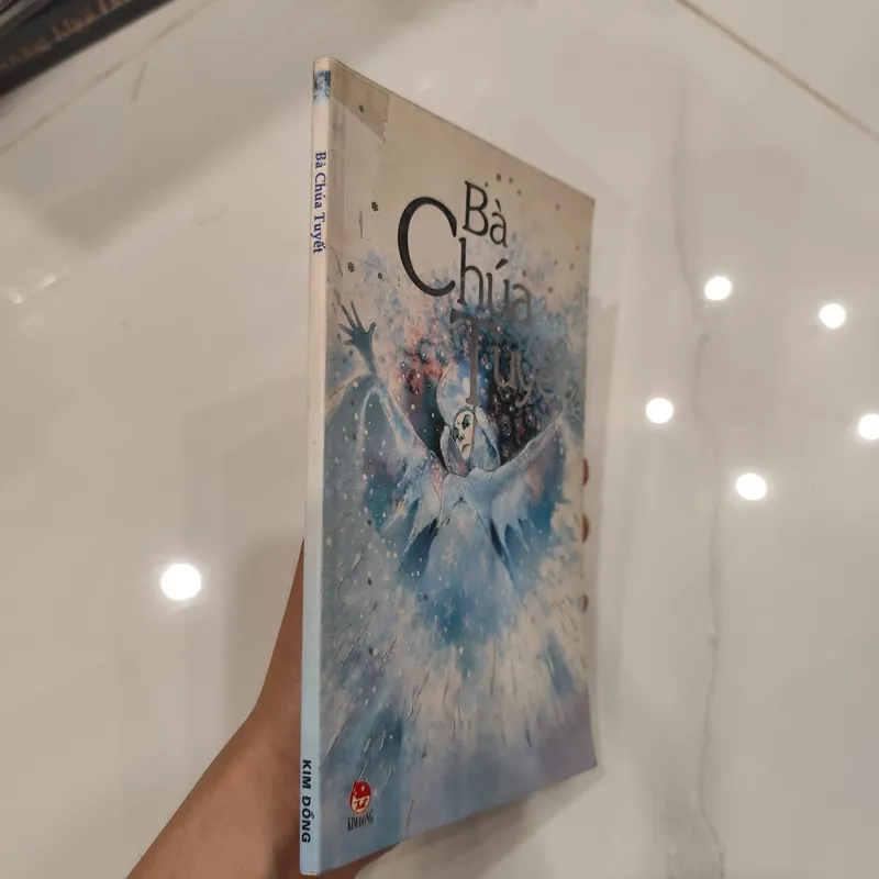 Bà chúa tuyết  637136