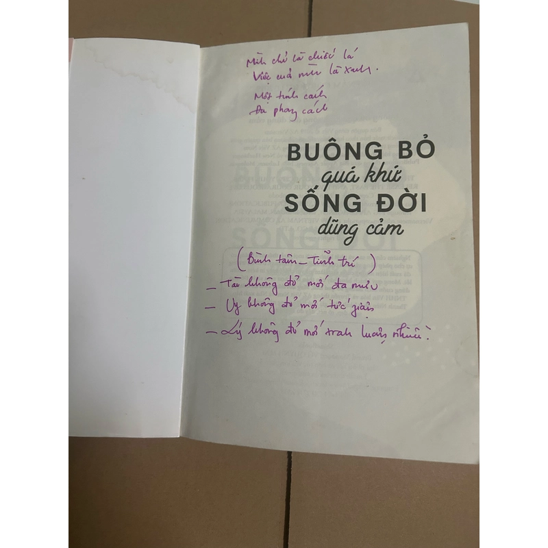 Buông bỏ quá khứ sống đời dũng cảm 479101