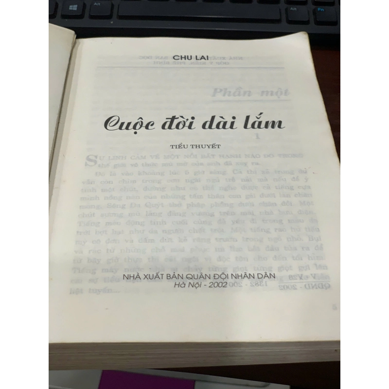 Tiểu thuyết Cuộc đời dài lắm của nhà văn Chu Lai 278376