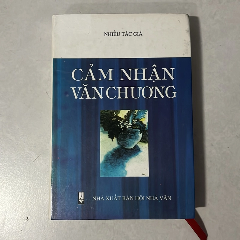 Cảm nhận văn chương (Bìa cứng) 528187