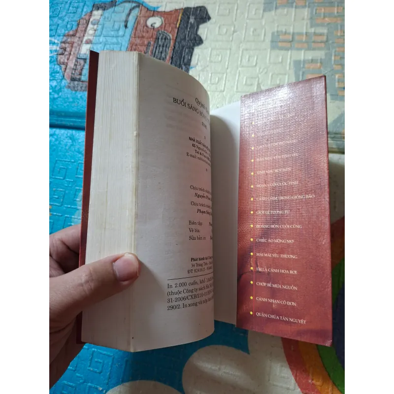 Buổi Sáng Bóng Tối Cô Đơn 932547