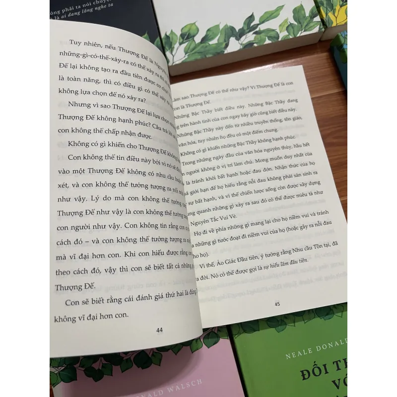 Bộ 9 quyển Đối thoại với thượng đế Neale Donald Walsch 927356