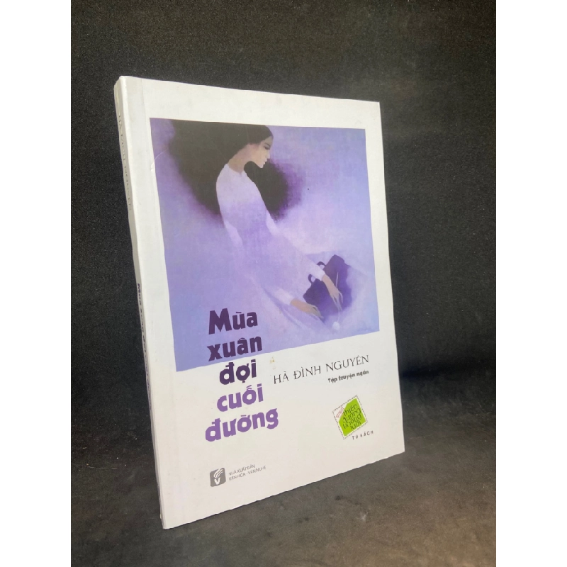 [Phiên Chợ Sách Cũ] Mùa Xuân đợi cuối đường Hà Đình Nguyên 1503 409449