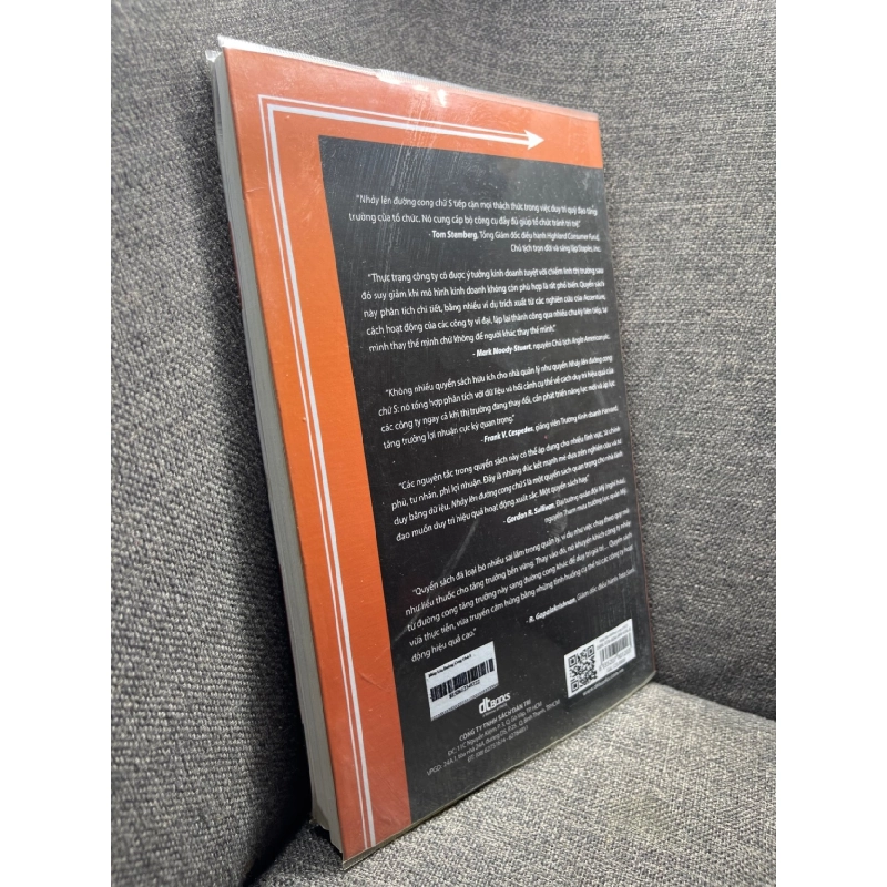 Nhảy lên đường cong chữ s Paul Nunes và Tim Breene 2016 mới 80% HPB1704 913955