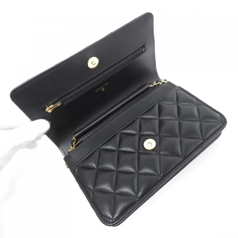 Ví dây chuyền Chanel Timeless Classic AP0250 621747