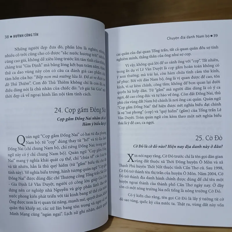 Chuyện Địa Danh Và Chữ Nghĩa Nam Bộ - Huỳnh Công Tín 728453