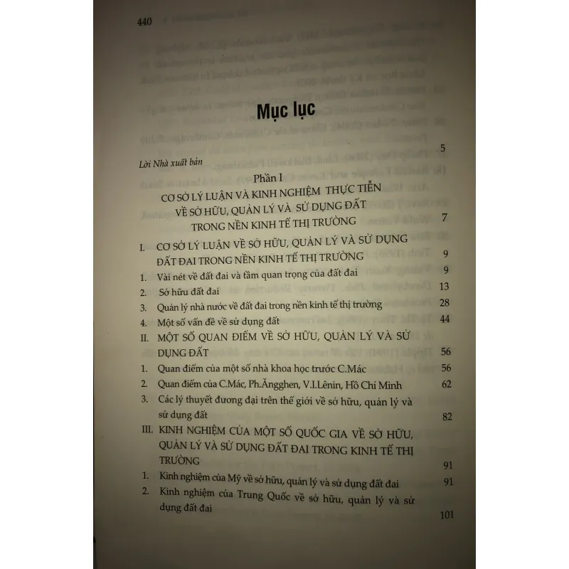 Sở hữu, quản lý và sử dụng đất đai 744785