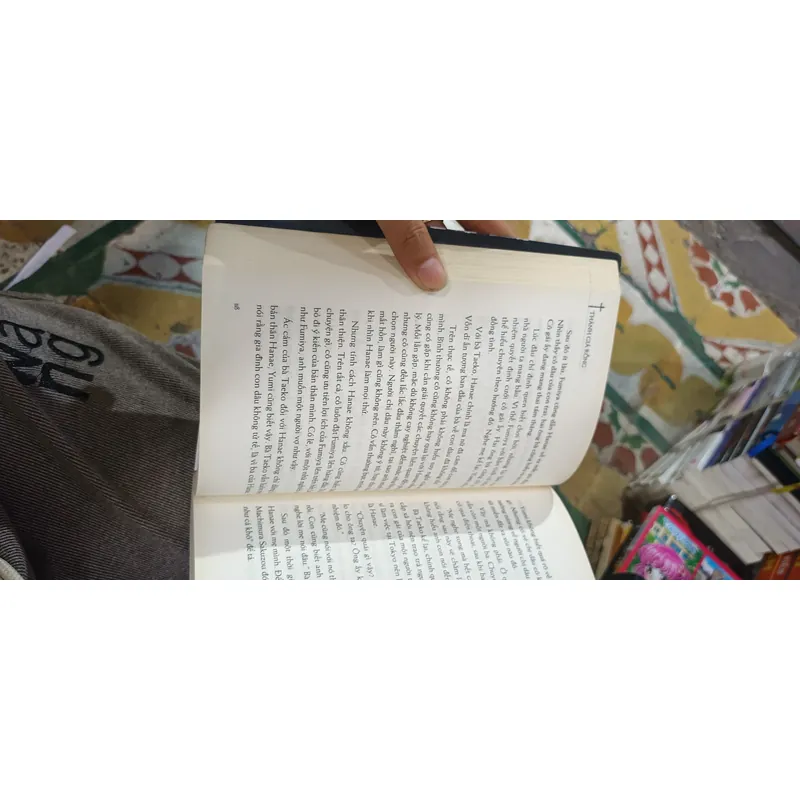 Thánh Giá Rỗng- Higashino Keigo 603366