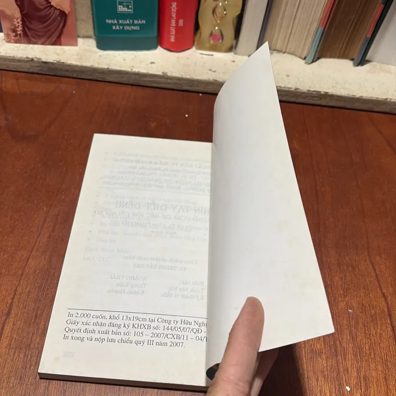 Nhìn Tay Biết Bệnh: Bí Quyết Chẩn Đoán Khí Sắc Hình Của  Bàn Tay -Phạm Viết Dự, Thái Nhiên 786804