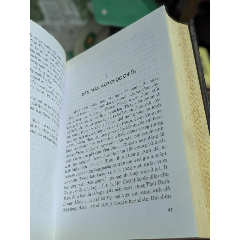 Sự lừa dối hào nhoáng: John Paul Vann và nước Mỹ ở Việt Nam - Neil Sheehan 122795