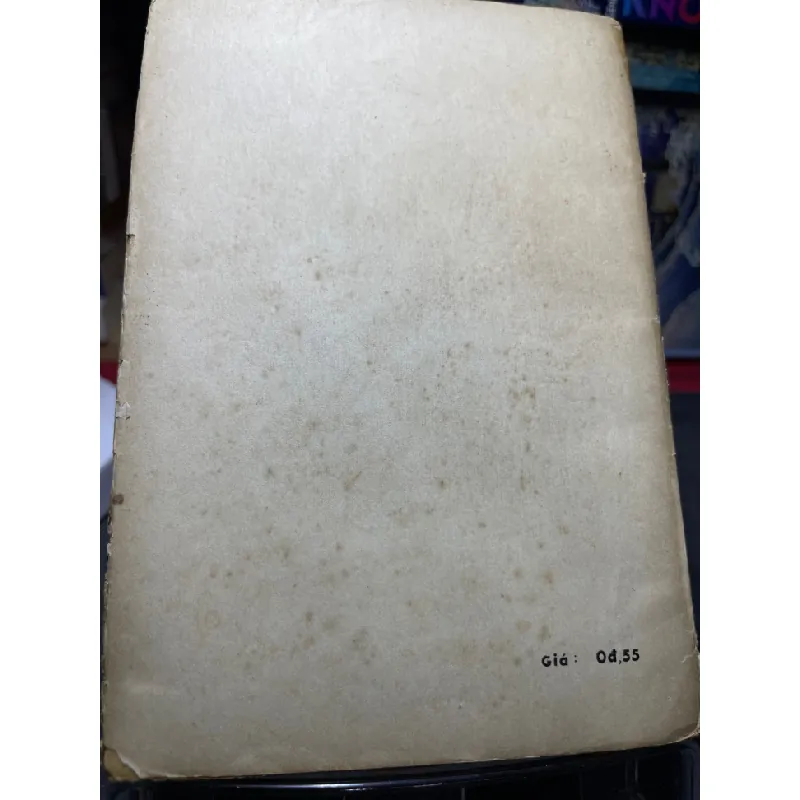 [Phiên Chợ Sách Cũ] Bên khung cửa sổ 1974 Sơn Tùng 1704 439971