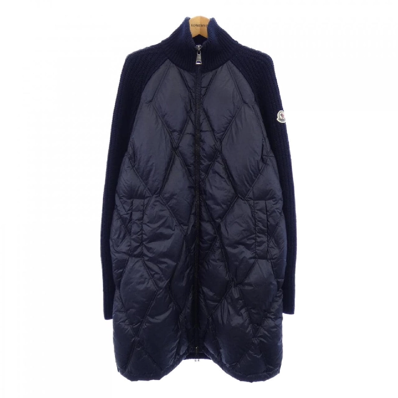 Moncler MONCLER F20939B51800 Áo khoác lông 628156