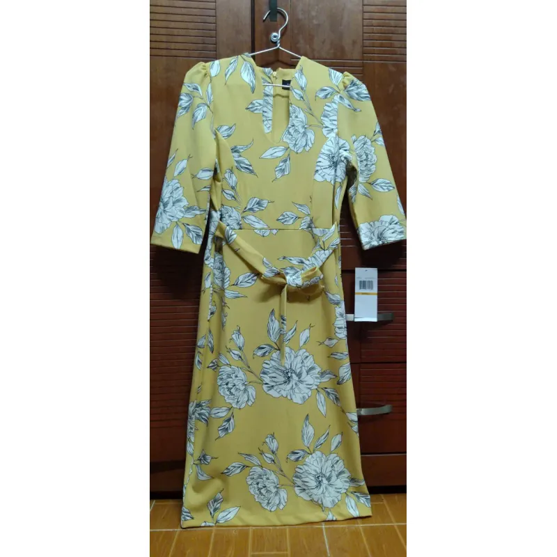 Đầm size M giá 75k 698389