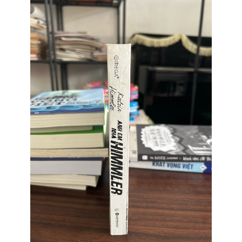 Anh em nhà Himmler- Katrin Himmler 928795