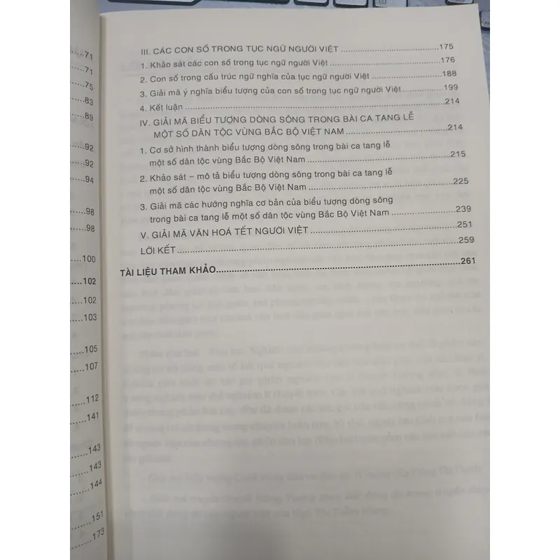 NGHIÊN CỨU VĂN HỌC DÂN GIAN TỪ MÃ VĂN HÓA DÂN GIAN - Nguyễn Thị Bích Hà 595340