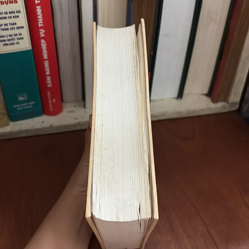 II Văn Học: Đường Vào Thơ _ Truyện Kiều Và Chủ Nghĩa Hiện Thực - Lê Đình Kỵ - 2015 709008