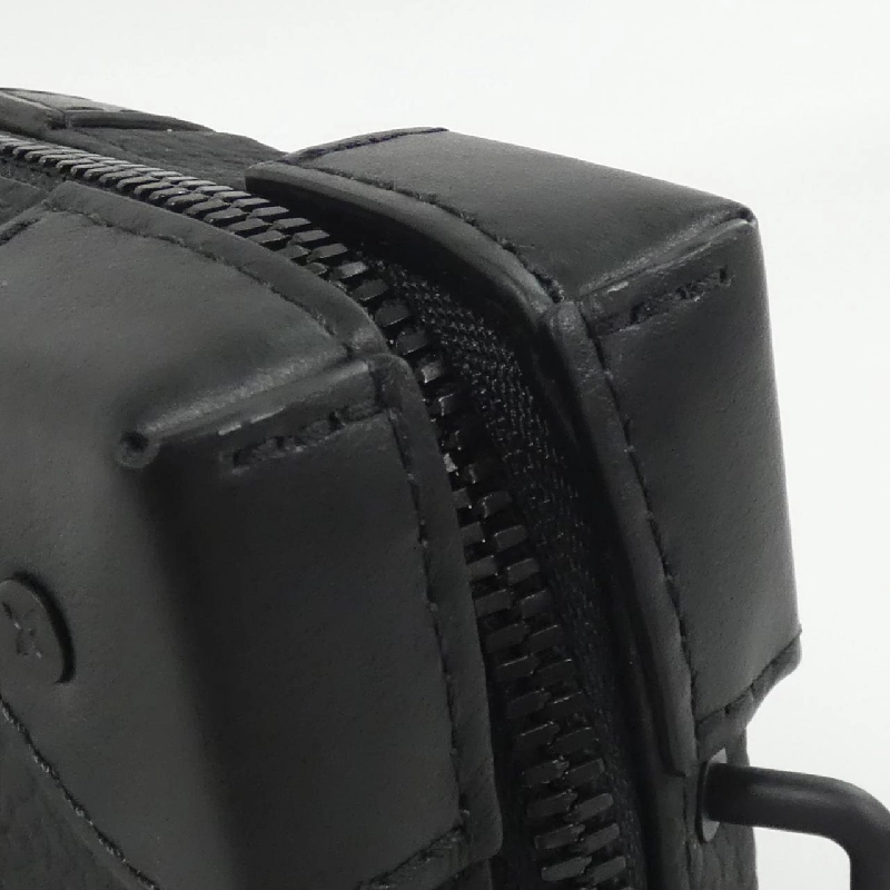 Ví mềm Monogram Trianon Louis Vuitton M80224 túi đeo vai 611601