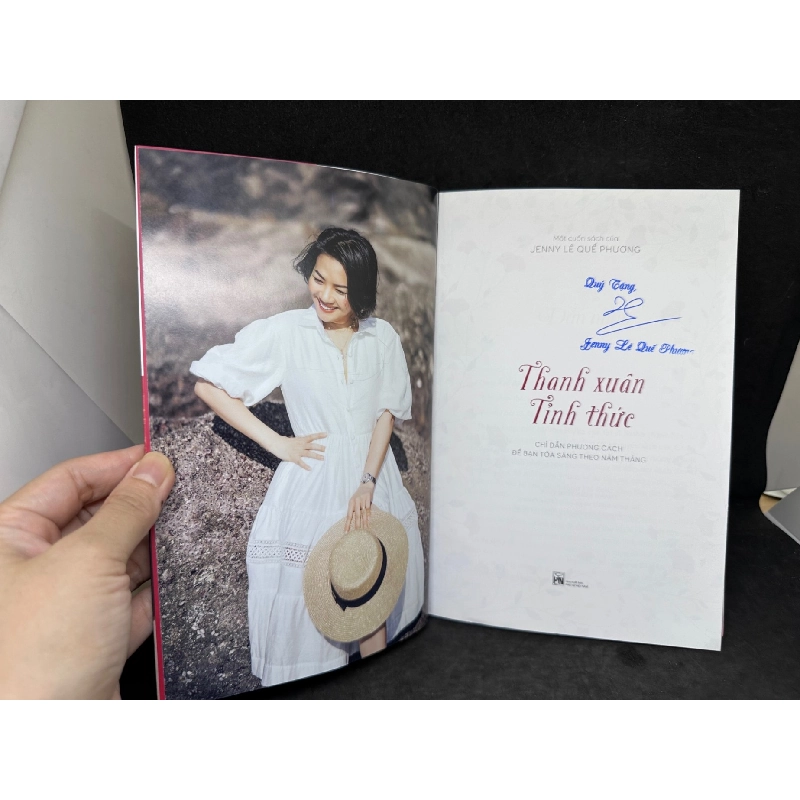 Thanh Xuân Tỉnh Thức, Jenny Lê Quế Phương, 2022, Mới 90% (Có chữ ký tác giả) SBM270325 918529