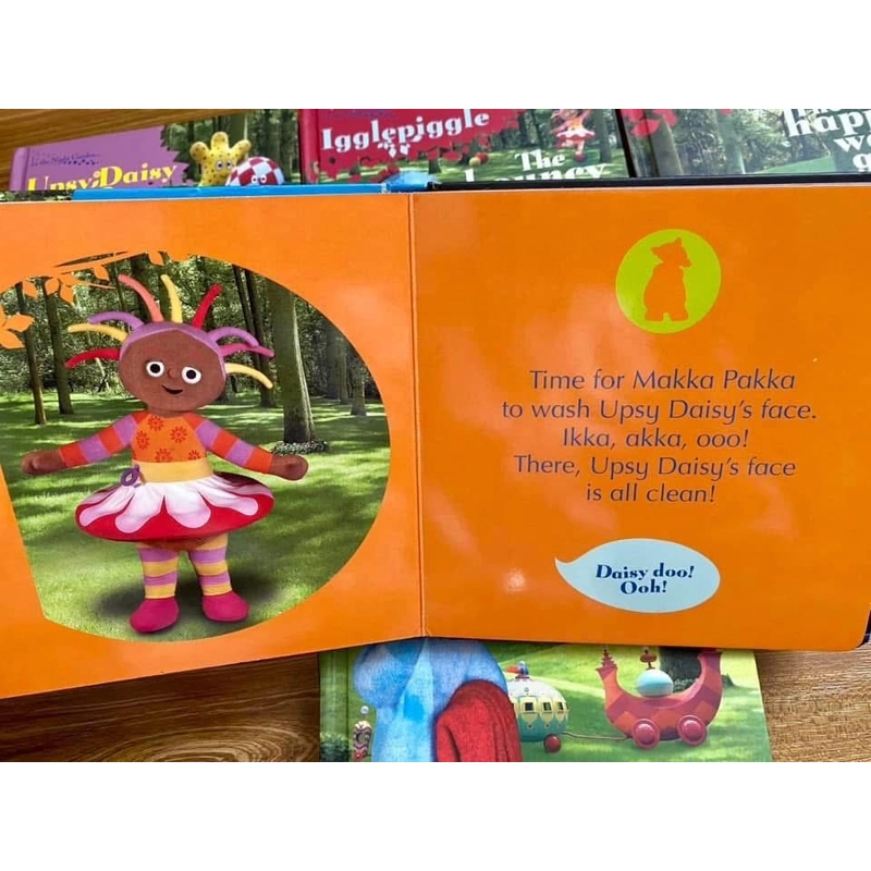 Bộ sách “In the Night Garden” 🌙 509986
