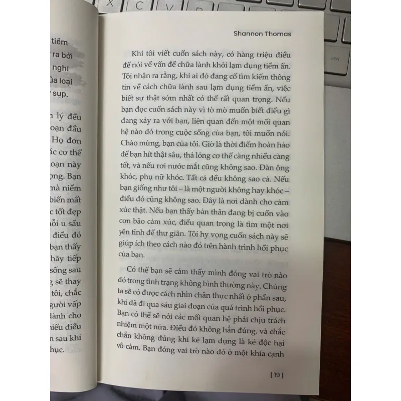 THAO TÚNG TÂM LÝ - SHANNON THOMAS & LCSW 612079