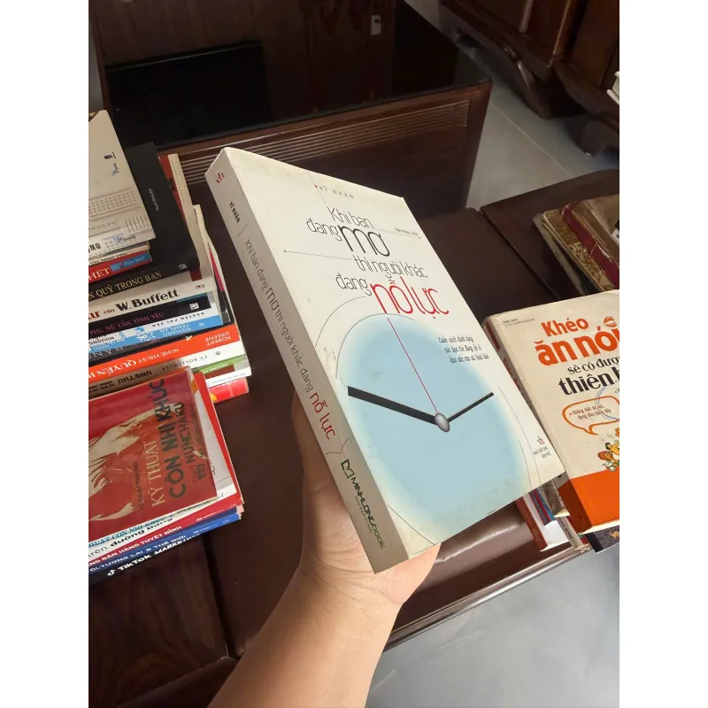 Khi Bạn Đang Mơ Thì Người Khác Đang Nỗ Lực – Vĩ Nhân- K3 1005588